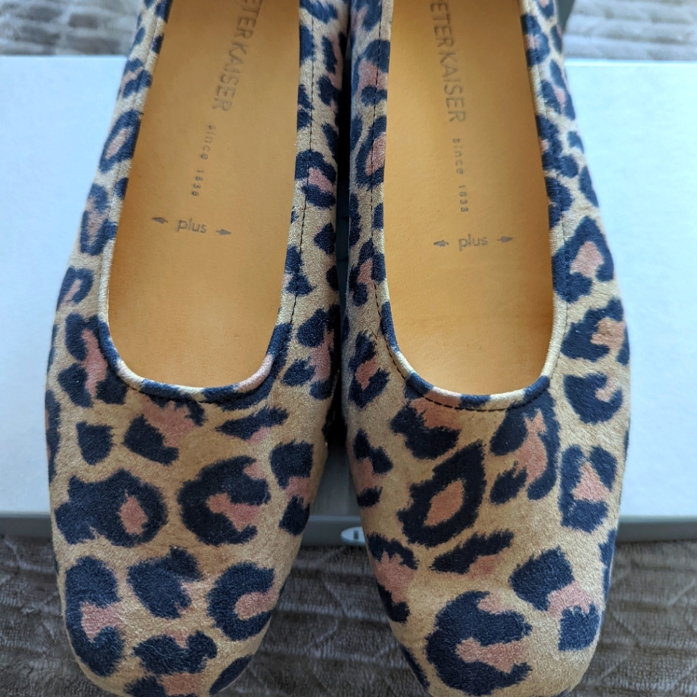 Peter Kaiser leopard print shoes (7.5)
